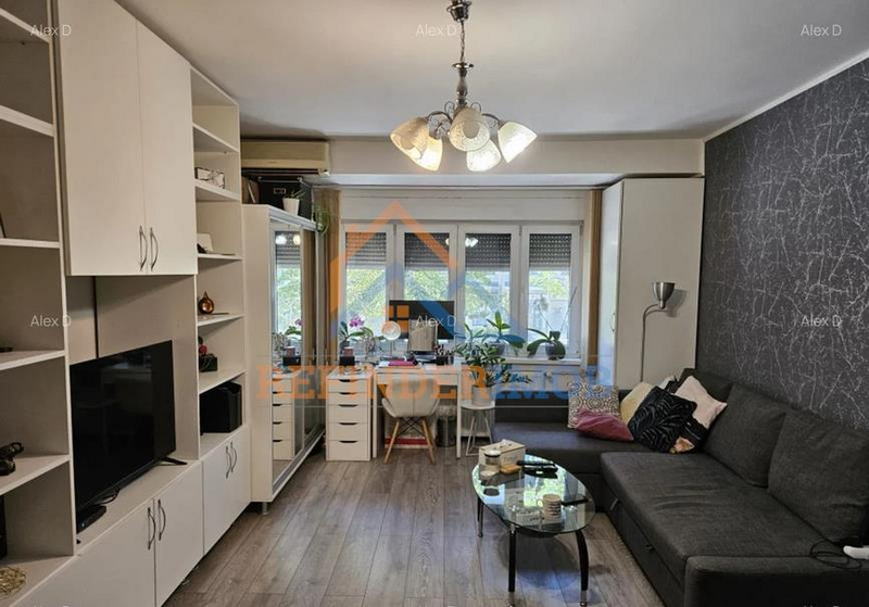 Piata Romana, apartament 2 camere.